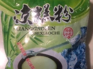 1、凉糕,选择凉糕粉25克。