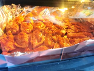 27、家庭版快手烧烤大餐·有肉有菜,上下火210度，烤15分钟