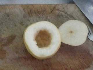 3、蒸梨～止咳去痰,挖掉中间的核