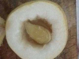 5、蒸梨～止咳去痰,放一片姜