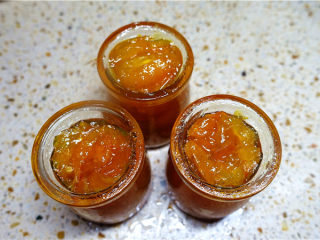 12、金桔柠檬茶,.装入煮好消过毒的玻璃瓶里，密封保存。