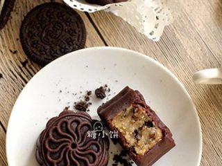 11、黑美人【奶香曲奇广式月饼】附：自制芸豆馅,放凉后放保鲜盒密封保存2天左右回油后即可食用。