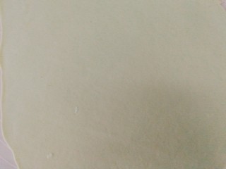 28、家庭版--叫花鸡,将醒好的面团,擀成大小合适的圆片