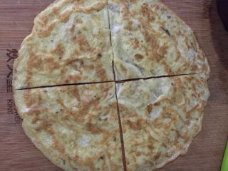 3、快手吐司三明治,一切四瓣备用