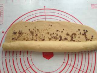 9、红糖馒头,由下往上卷起