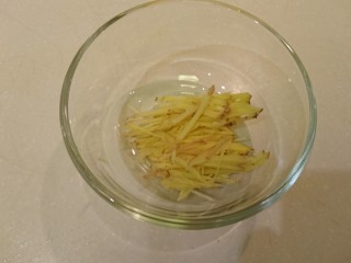 9、蛤蜊鸡汤,姜絲