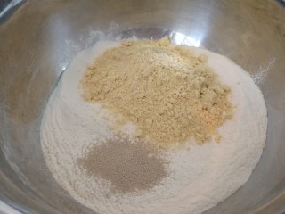 3、家庭版&豆面大馒头,酵母适量