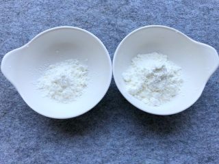 3、香菇酿肉,淀粉15g(一个小碗5g，一个小碗10g)