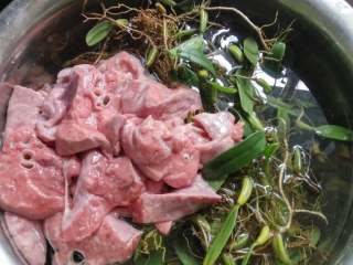 1、石橄榄猪肺汤,全部材料