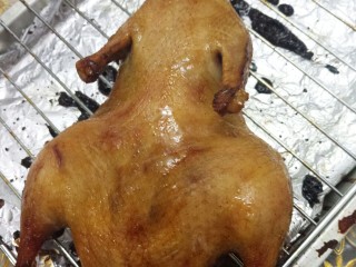 17、家庭自制烤鸭,鸭子就烤好啦