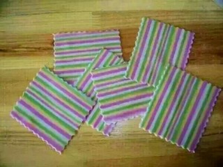 12、制作多彩蝴蝶面,弄成小片