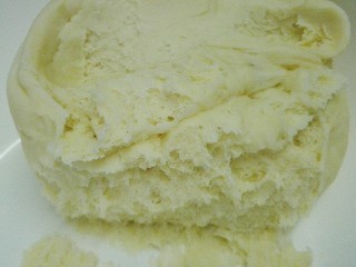 13、苦瓜发面饼,面发好的状态