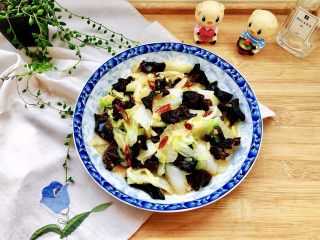 24、黑白配，小清新➕木耳清炒大白菜,成品