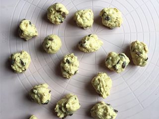 11、红提燕麦小饼干,依次全部分好。