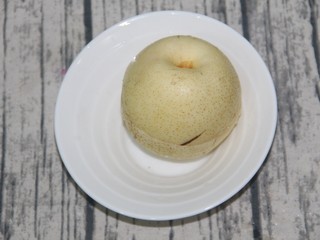 8、花椒蒸梨,盖上梨盖
