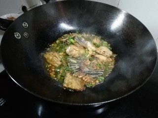 15、豆豉鱼,水收干，起锅