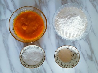 5、南瓜发糕,准备好所用到的材料