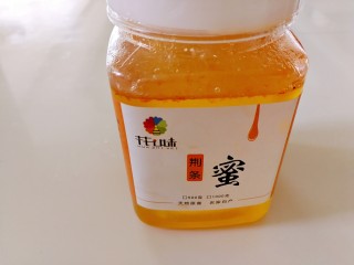 5、啤酒虾,这是蜂蜜,不能省哦