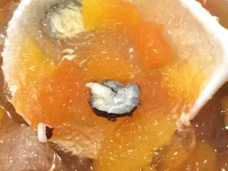 5、海椰王木瓜炖燕窝,很清润，大家可以试试。