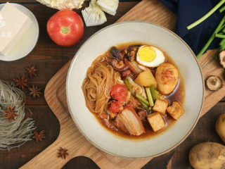 19、深夜食堂里的招牌菜,一道温暖人心的大锅菜,成品展示