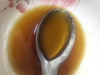 9、家庭版锅包肉,10克白糖，10毫升料酒（约2汤匙）搅拌均匀即可获得糖醋汁