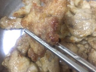 15、家庭版锅包肉,炸至变色捞出