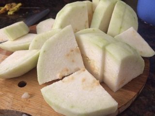 6、甘草水果～潮汕小吃之一,切片。