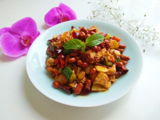 14、家常辣子肉丁,成品图