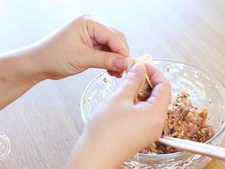 19、12m+彩色饺子（宝宝辅食）,包饺子，宝宝吃可以包得小一点~