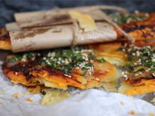 18、又卷烧饼（家庭版）,材料丰富，质感十足，火候更讲究。