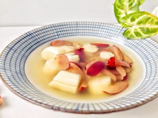 3、宝宝辅食：红枣山药糖水,宝宝可以开动啦.....