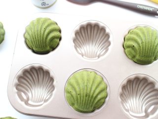 10、抹茶玛德琳蛋糕,胖乎乎的狠可爱