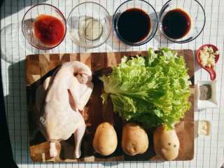 1、自制腌料+脆皮秘籍！空气炸锅版烤全鸡！,食材备好，将鸡从腹部切开，冲洗干净