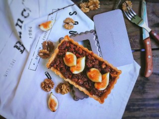 17、蜂蜜焦糖核桃派,成品