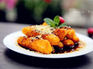 12、红糖年糕,外酥内软,香甜可口。