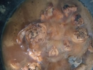 18、家庭版火锅鸡~快手版,烧至水开，调至小火炖半个小时关火。