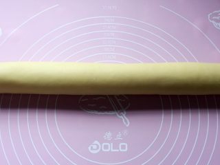 10、小零食猫耳朵,然后卷起来