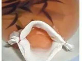 10、学做葡萄酒，比买的要好喝100倍！好喝又健康，错过了不要后悔,10.将准备好的多层纱布制成一个小口袋，再把葡萄酒给过滤一遍。