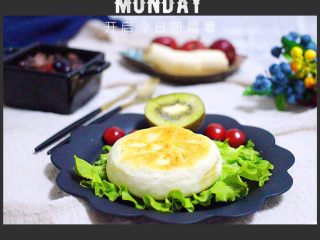 24、萝卜丝发面饼#王氏私房菜#,放到漂亮的餐具里是不是很高大上哟……????????????