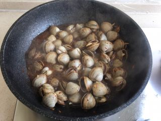 17、辣炒蛤蜊,都开口即是熟了