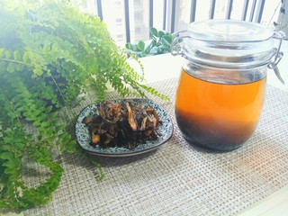 10、自制葱油+拌面,晾凉，装瓶就可以了。