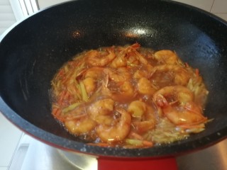 13、糖醋溜大虾,大火收汤出锅