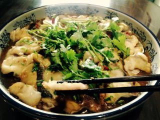 15、麻辣风味花莲鱼,开吃，相互学习。