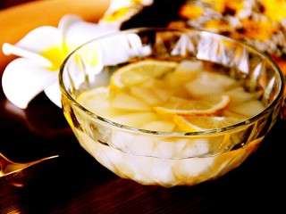 14、冰糖雪梨,可以饮用了