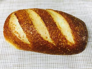 12、梦幻芝士软欧,烘烤190/220，12分钟，入炉喷蒸汽