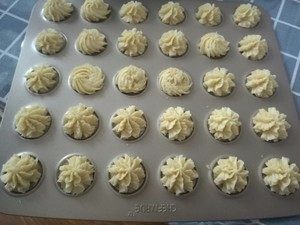 6、原味曲奇,我用的8齿，两种挤法，文字表达不清楚，可以跟我要视频，主页有我微信