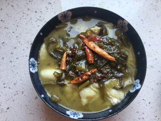 14、家庭版酸菜鱼,浇在花椒和干辣椒上