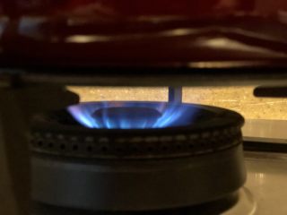 16、一锅两吃-白斩老鸡,转小火慢炖