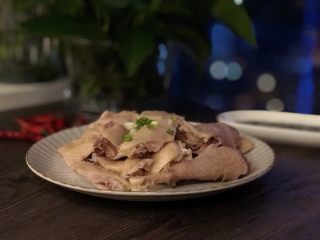 23、一锅两吃-白斩老鸡,天气变冷，快速拍完可以开吃啦！