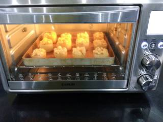 2、芝士土豆，聚餐必备美食,烘烤完成，出炉。